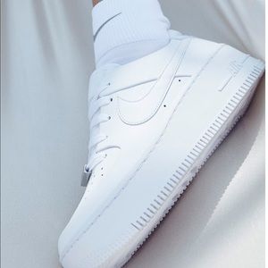Air Force 1 Low Sage